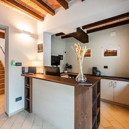 Emilio's Guest house 3*
