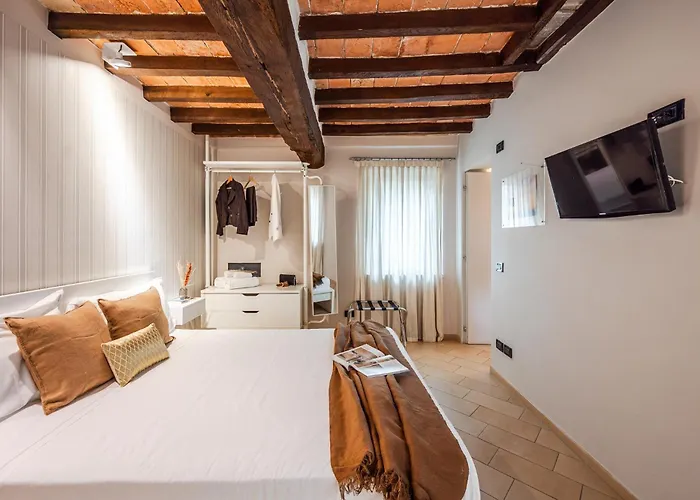 Emilio's Konukevi 3*